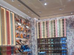 -VENCHI 闻绮(上海佛罗伦萨小镇店)
