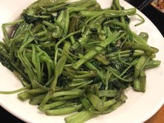 -臻鲜燕海鲜融合餐厅(金陵style店)