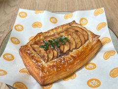 黑糖肉桂苹果可颂-怪 kafe.