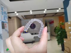 -柏乐口腔医院·舒适化无痛种植牙中心(东盟商务区院)