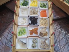 自助取餐区-香麒园·过桥米线·南湖雅宴