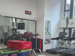 -悦耐私教健身馆(保利中心店)