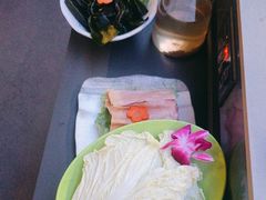 -伴山牛贵州黄牛肉火锅·苗疆非遗艺术餐厅(上海首店)