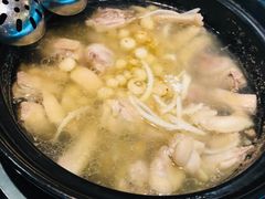 -东椰·海南椰子鸡火锅(朝阳门店)