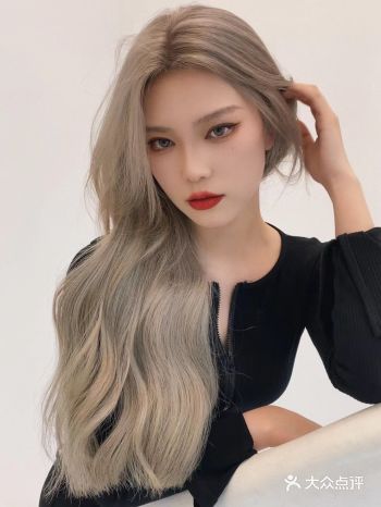 Lisa女团同款发色，超级无敌显白发色，美丽到哭泣