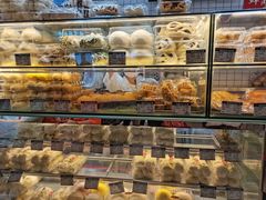 -白玉兰食品甜凤店(合生汇店)