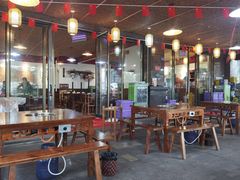 大堂-岳记兴隆·青城腊排铜火锅(融创店)