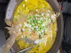 -小凤庭·地道湖北菜武昌鱼·藕汤(38年黄鹤楼店)