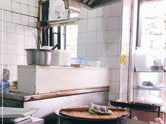 -黄阿姨锅贴大王(万航渡路店)