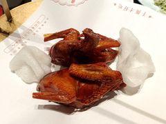 -鸽子侯·家宴·平价海鲜(市图书馆店)