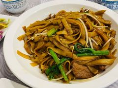 干炒牛河-粤·向群饭店(龙津东路总店)