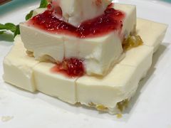 树莓酱奶酪豆腐-新疆巴州金丝特餐厅(大钟寺店)