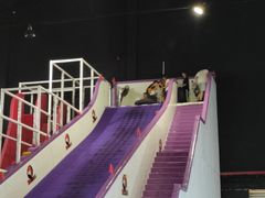-嘿哟动霸CHUA·新潮玩运动娱乐中心·蹦床滑冰团建乐园
