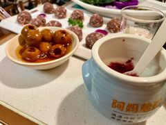 -老牌坊云南鱼豆花火锅(哈西万达店)