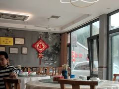 -明月食府(二区干二路店)