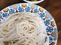 -歹歹的加个面过油肉拌面