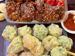 -刘姐啤酒鱼民族演艺餐厅(西街总店)