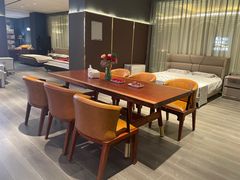 -居然之家金源店-停车场