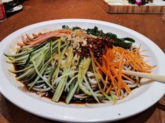 滇味凉米线-老滇山寨•云南特色菜•地方菜•民族风情歌舞表演(金碧店)