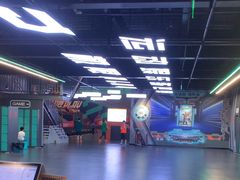 -极限PLAY运动娱乐新世界·团建派对潮玩休闲馆·室内蹦极高空游乐园