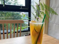 -花苑里咖啡(威远店)