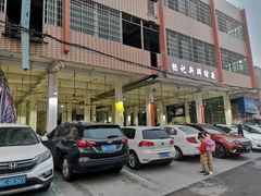 -标记美食新鲜猪杂(兴南大道店)