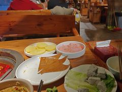 -城墙拐拐火锅(三峡广场黑金冠店)