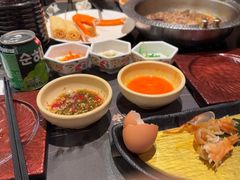 -牛YO寿喜烧·铁板烧和牛火锅自助(市府恒隆店)