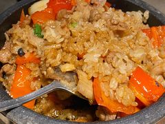 当红小炒肉石锅饭-新白鹿餐厅(金鹰新街口店)