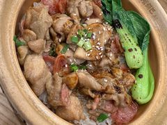 腊肠滑鸡煲仔饭-煲仔皇腊味煲仔饭(经四万达店)