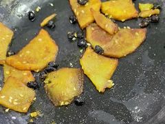 -天天向上素食餐厅(五台山店)