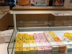 面包甜点陈列柜-好利来(梅江永旺店)