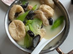 丝瓜手打鱼腐-岁粤Moon·湖景餐厅(月光码头店)