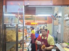 -Bánh Mì Huynh Hoa