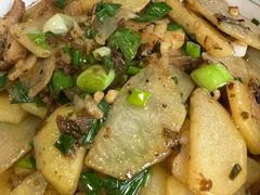 -自贡盐帮菜·玩辣餐厅(樱花园西街店)