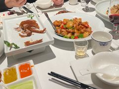 精品烤鸭半只半套-北平楼·烤鸭·北京菜(牡丹园店)