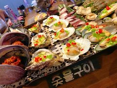 -鑫釜山海鲜烧烤(鑫丰国际店)