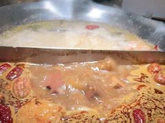 双拼鸳鸯锅-湊湊火锅·茶憩(上海合生汇店)