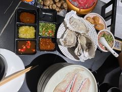 -牛牛和牛海鲜粥底火锅(长虹国际城店)