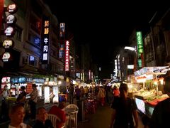 -六合夜市