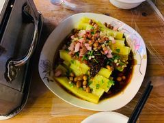 -罗满娘特色豆花烤鱼
