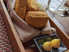 餐前面包-Kathleen's Waitan 凯圣琳江景西餐厅(外滩店)