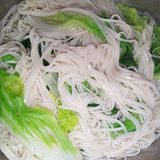 我家厨房之具有散寒解毒健胃消食功效的藤椒鸡拌面