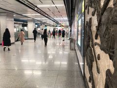 -体育场(地铁站)