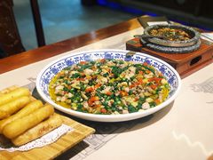 民国霸王兔-杨记隆府(时代天街店)