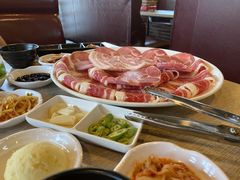 烤肉拼盘-郑阿姨的家·이모네·韩料&烤肉(武川路店)