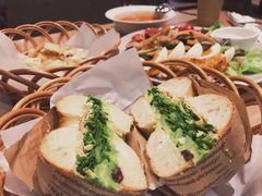-麦田工坊(月湖店)