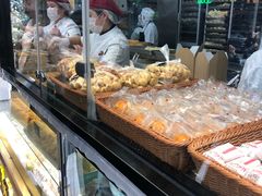 面包甜点陈列柜-鲍师傅糕点(春熙路店)