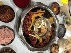-正贰捌经重庆老火锅(建设路店)