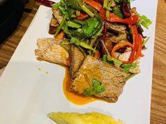 美人椒拌牛肉-云海肴·汽锅鸡·云南菜(天山百盛优客店)